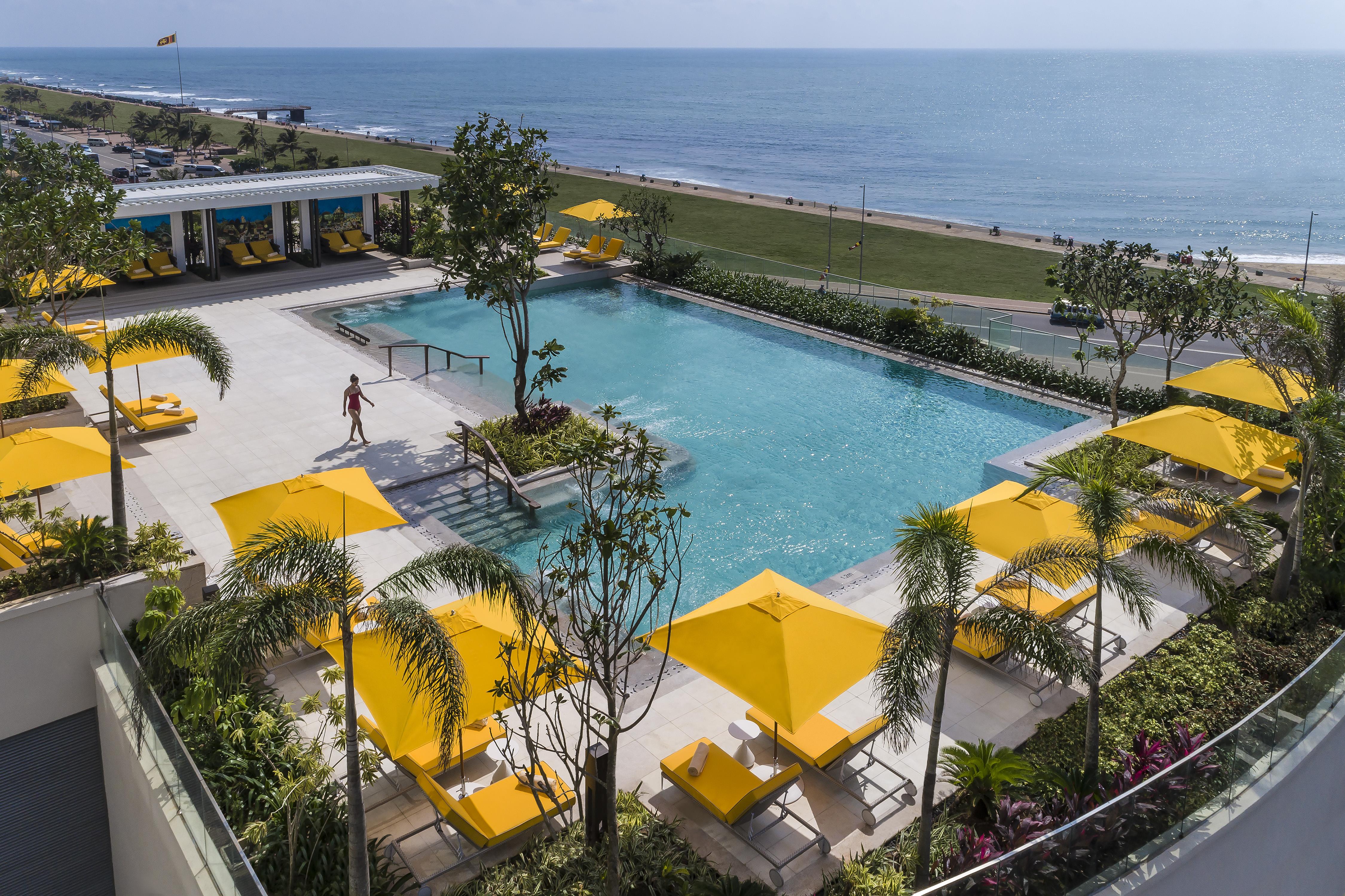 Shangri-La Colombo Eksteriør bilde The pool at the hotel