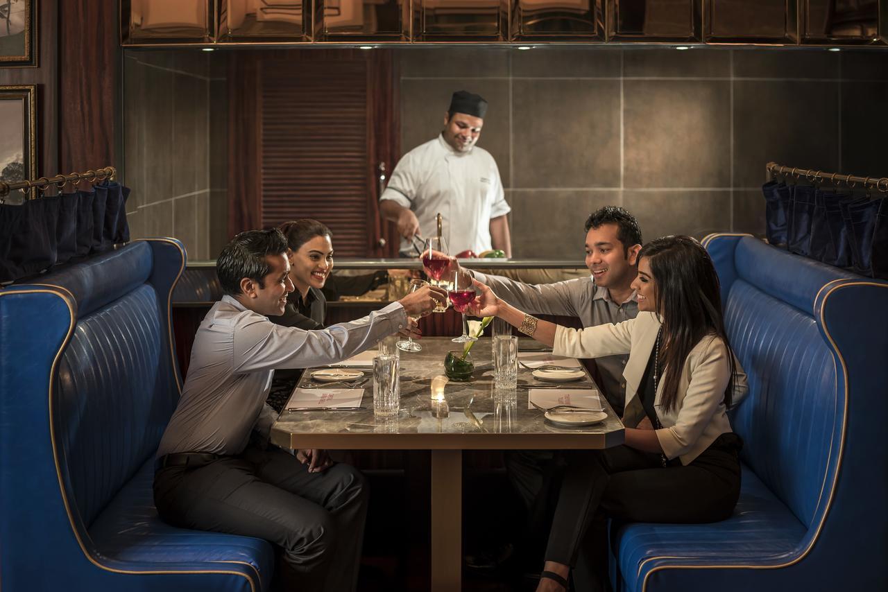 Shangri-La Colombo Eksteriør bilde A restaurant in Mumbai, India